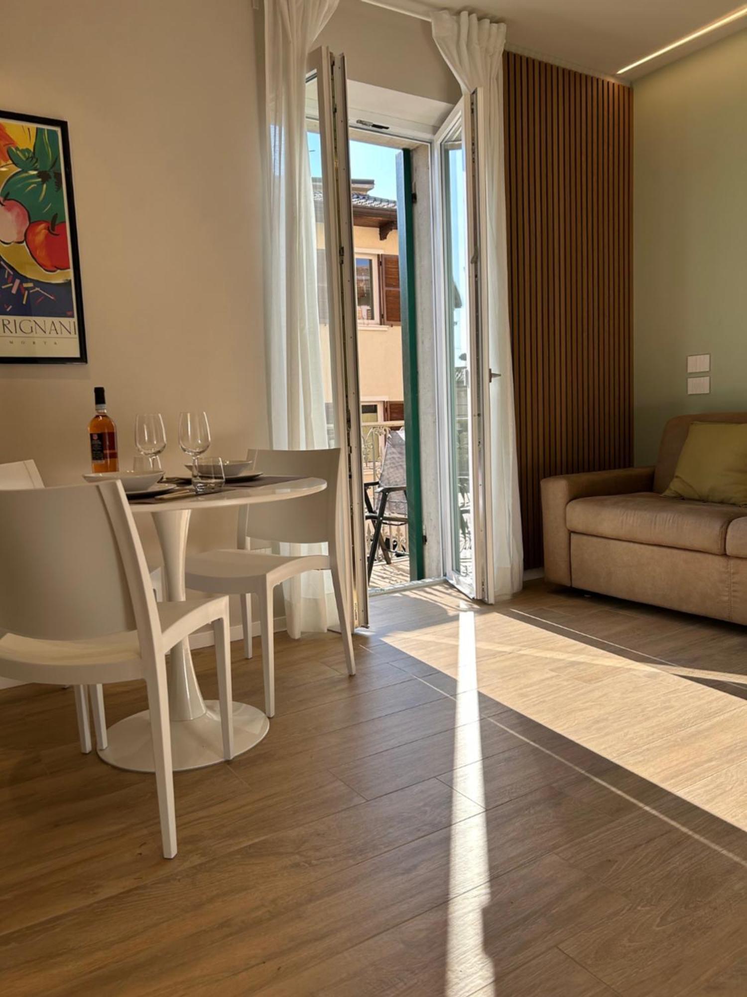 Residenza Betteloni Apartment Bardolino Bagian luar foto