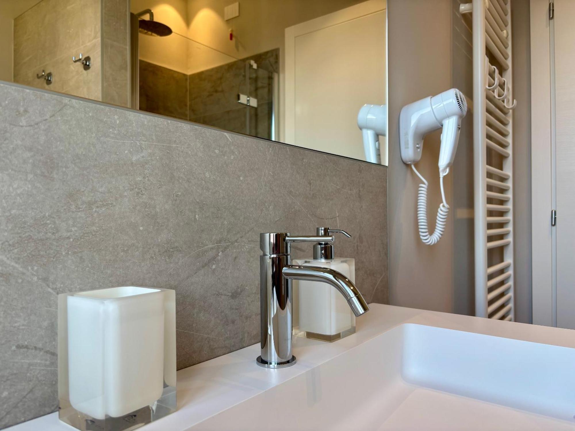 Residenza Betteloni Apartment Bardolino Bagian luar foto